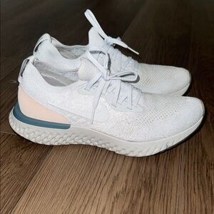 Nike Women's White Knit Sneakers with Pink and Teal Heel Accents